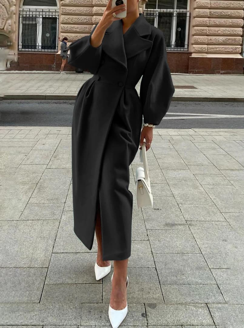 Elowen – Elegant Long Coat