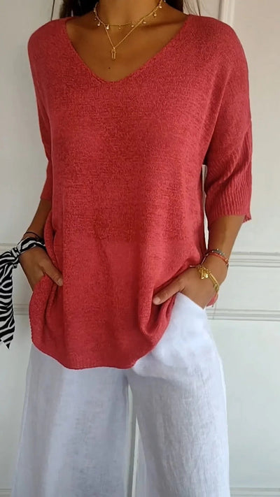LILITH – V-NECK KNIT TOP