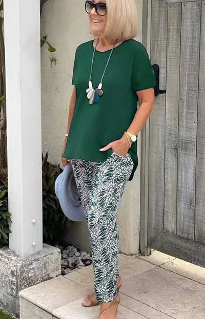 AVALISSE – RELAXED FIT HOLIDAY OUTFIT SET