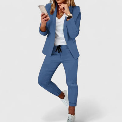 Sarynthi - Sophisticated Suit