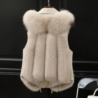 AURIELLETHRA – REGAL FUR VEST