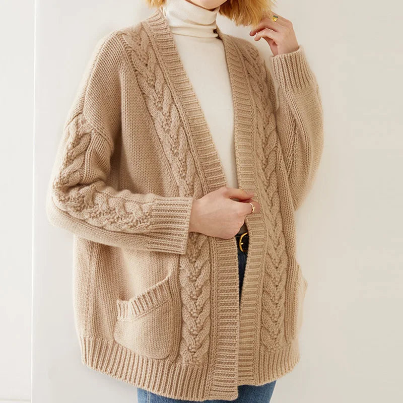 Sylvia | Oversized Cable Knit Cardigan
