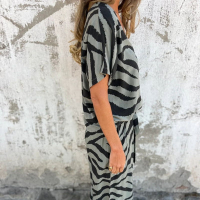 Evelina | Zebra Print V-Neck Top and Pants